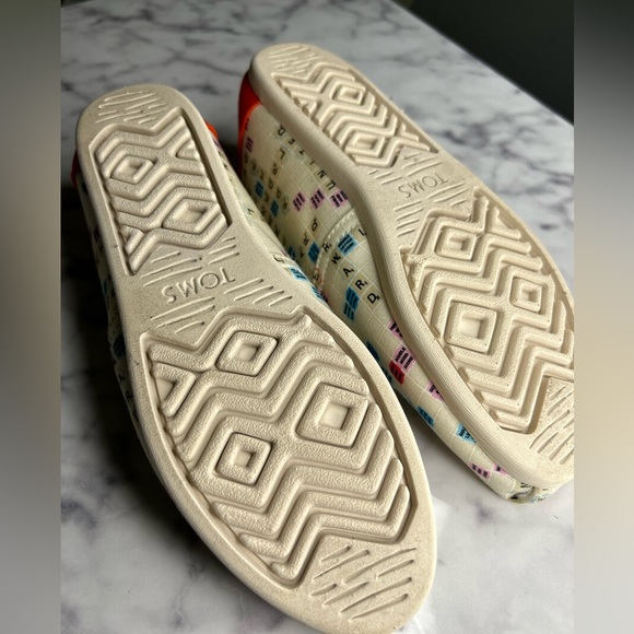 TOMS X Scrabble Faux Fur-lined Shoes - Picture 7 of 8